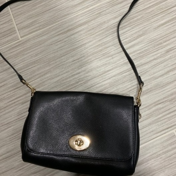 Coach Purse - Picture 1 of 2